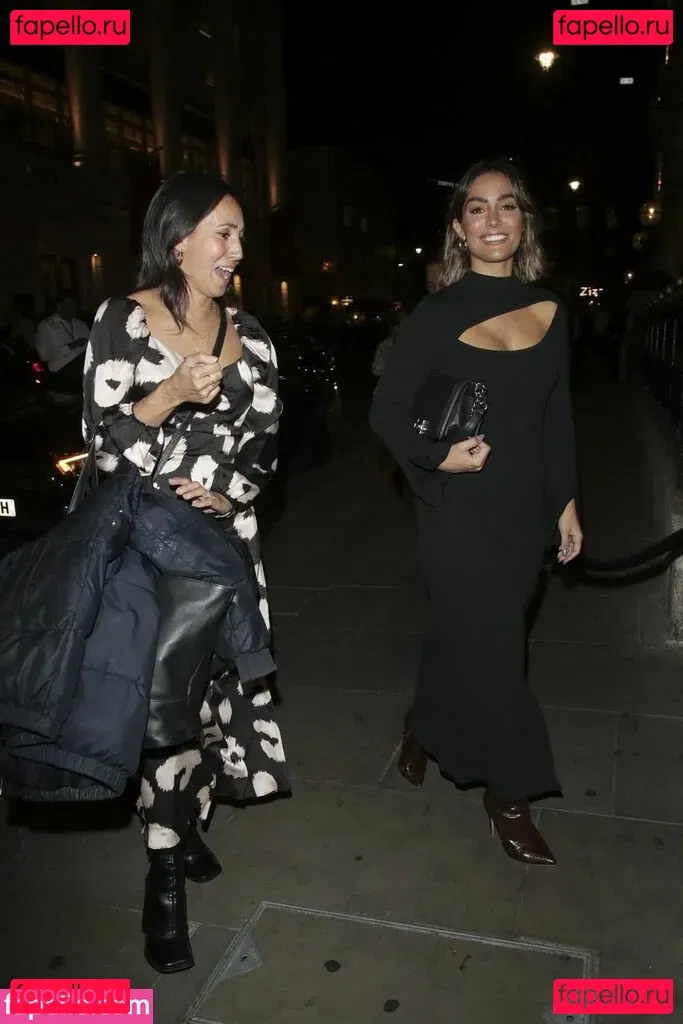 Frankie Bridge Onlyfans Photo Gallery 