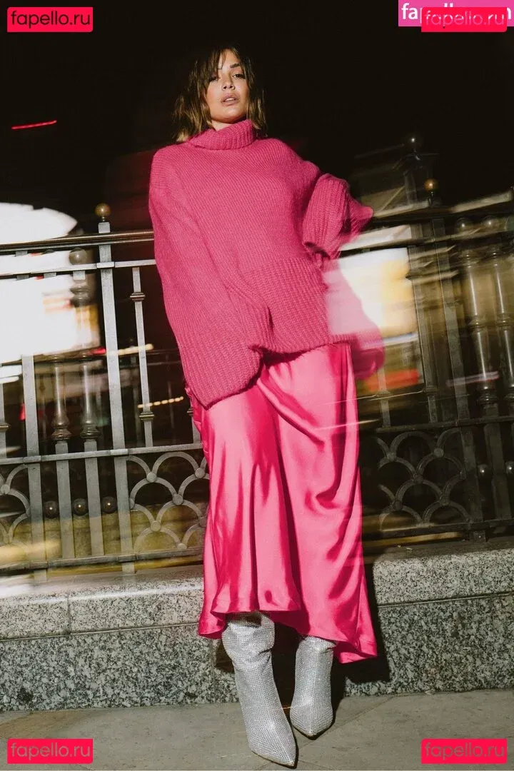 Frankie Bridge Onlyfans Photo Gallery 