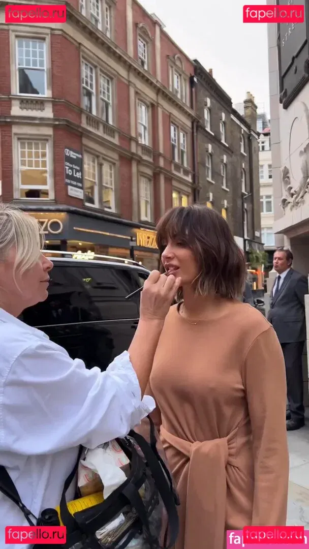 Frankie Bridge Onlyfans Photo Gallery 