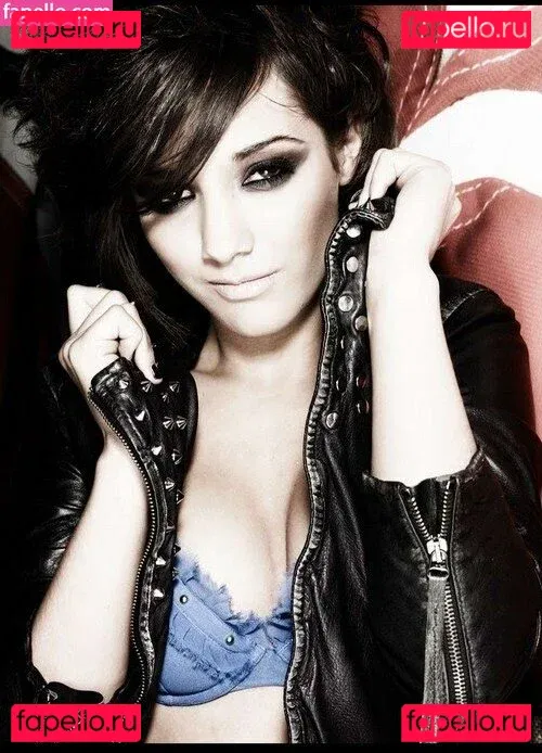 Frankie Bridge Onlyfans Photo Gallery 