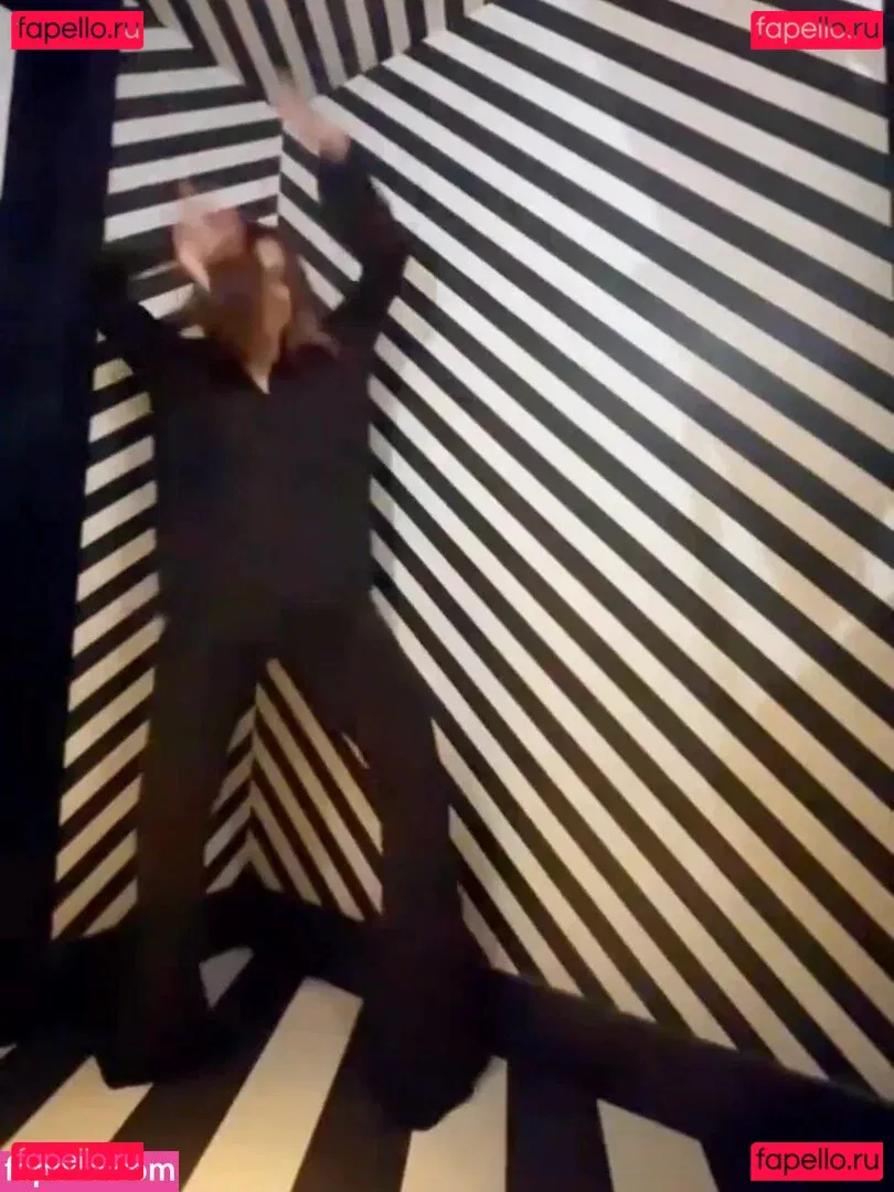 Frankie Bridge Onlyfans Photo Gallery 