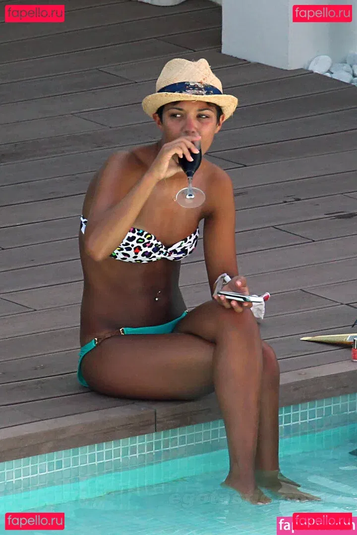 Frankie Bridge Onlyfans Photo Gallery 