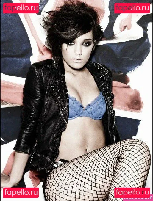 Frankie Bridge Onlyfans Photo Gallery 