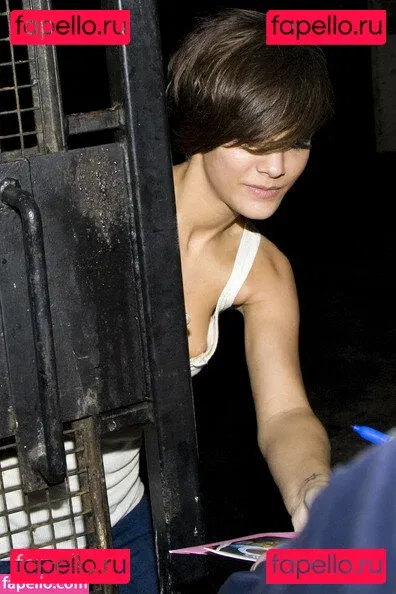 Frankie Bridge Onlyfans Photo Gallery 