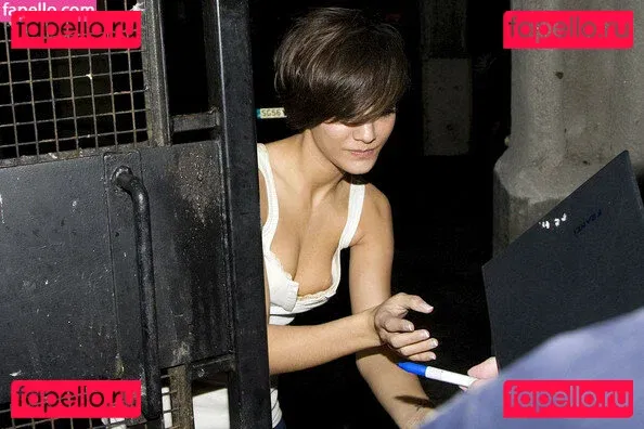 Frankie Bridge Onlyfans Photo Gallery 