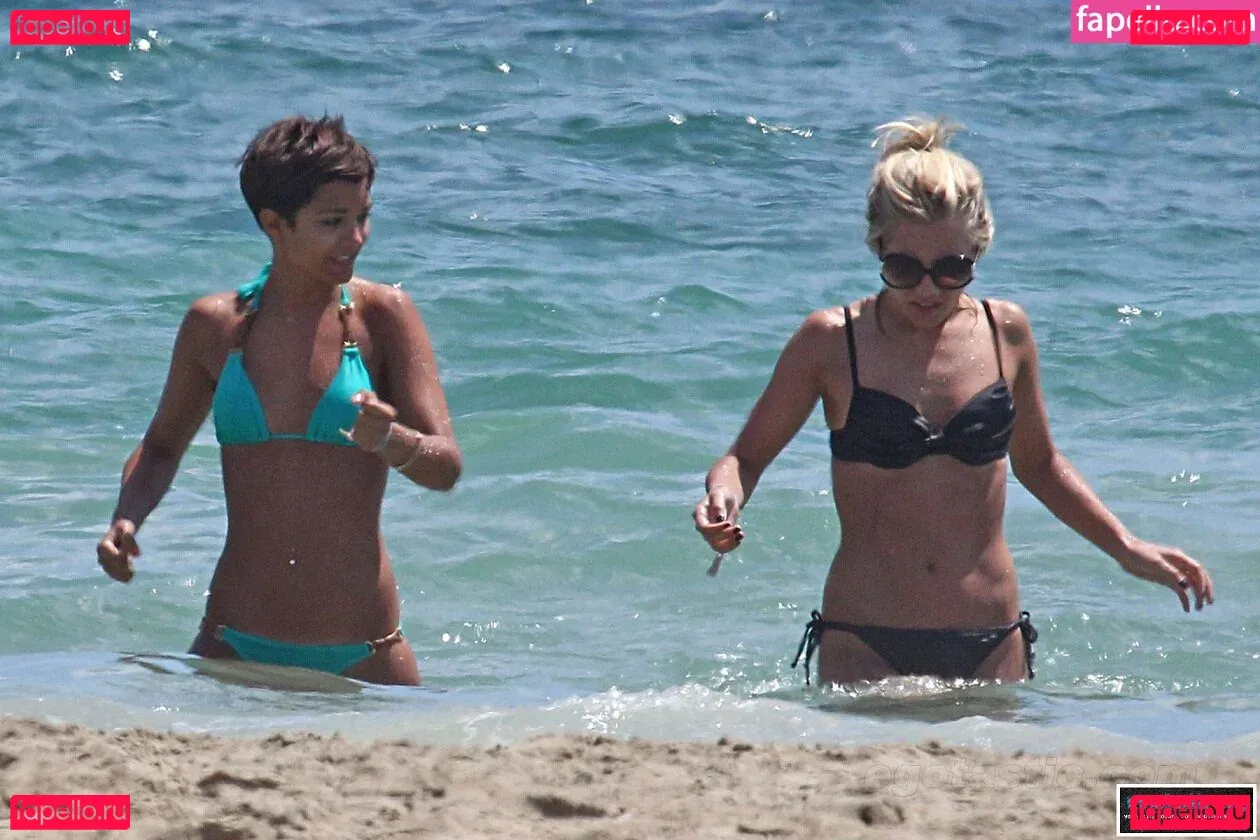 Frankie Bridge Onlyfans Photo Gallery 