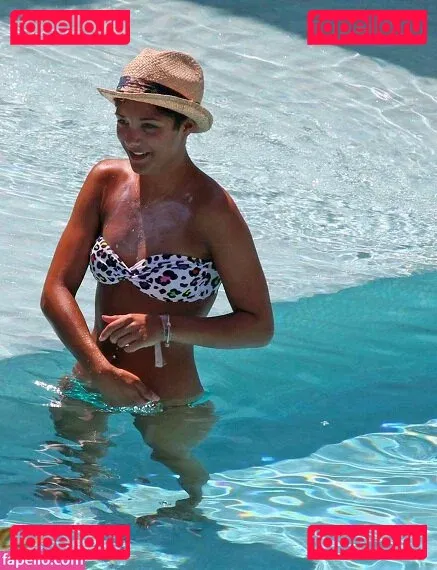 Frankie Bridge Onlyfans Photo Gallery 