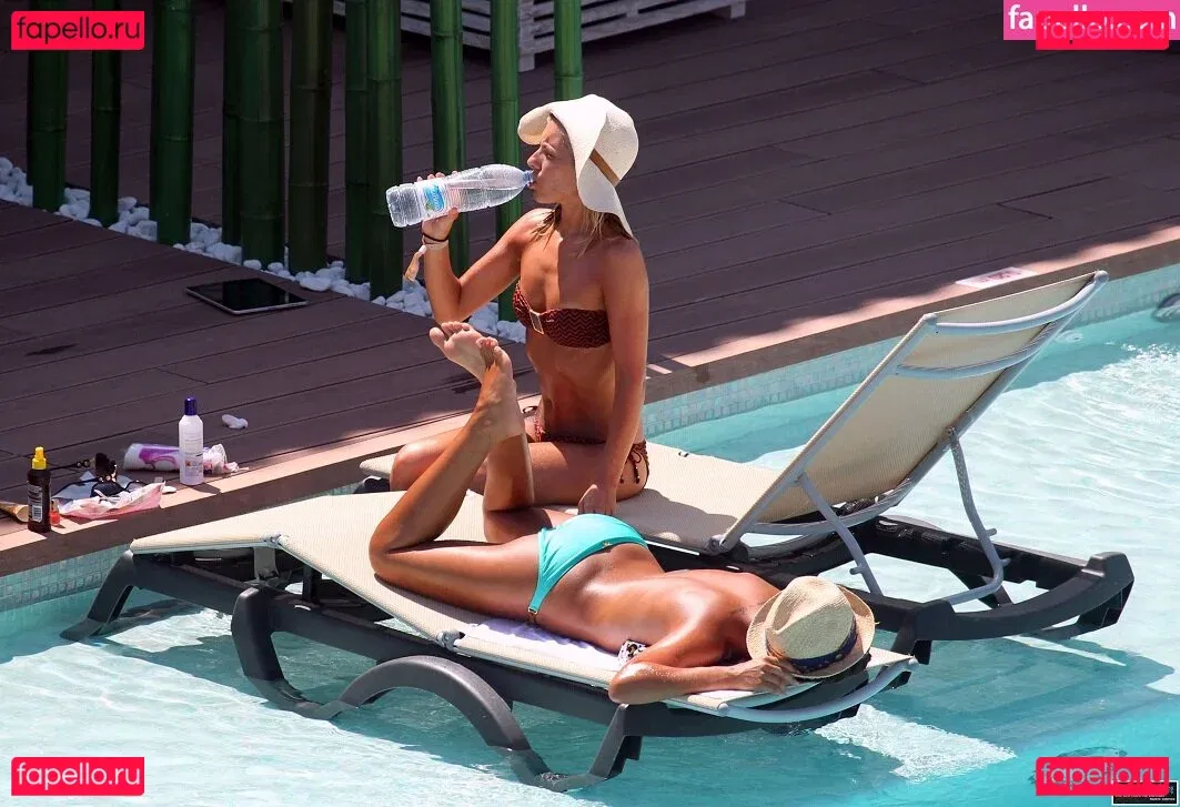 Frankie Bridge Onlyfans Photo Gallery 