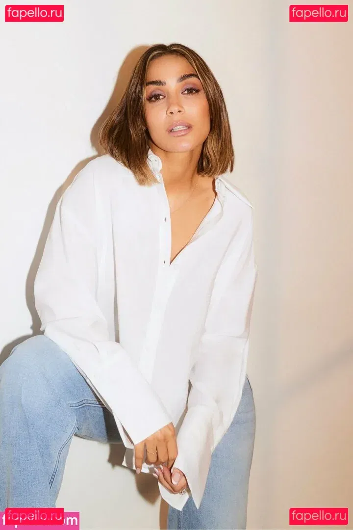 Frankie Bridge Onlyfans Photo Gallery 