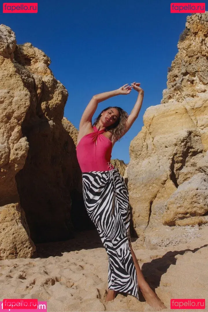 Frankie Bridge Onlyfans Photo Gallery 