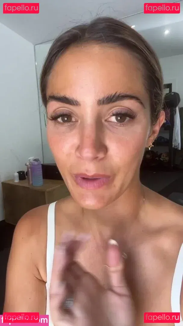 Frankie Bridge Onlyfans Photo Gallery 