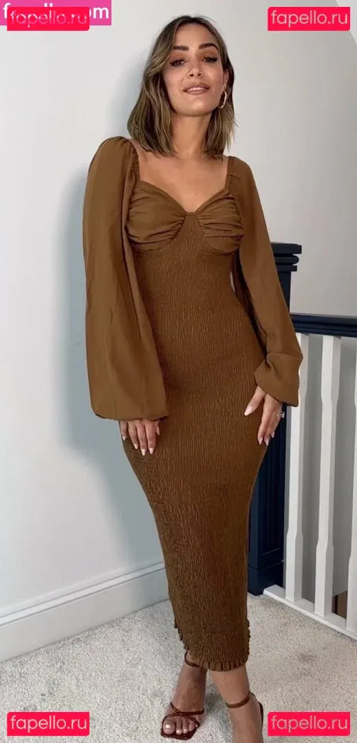 Frankie Bridge Onlyfans Photo Gallery 