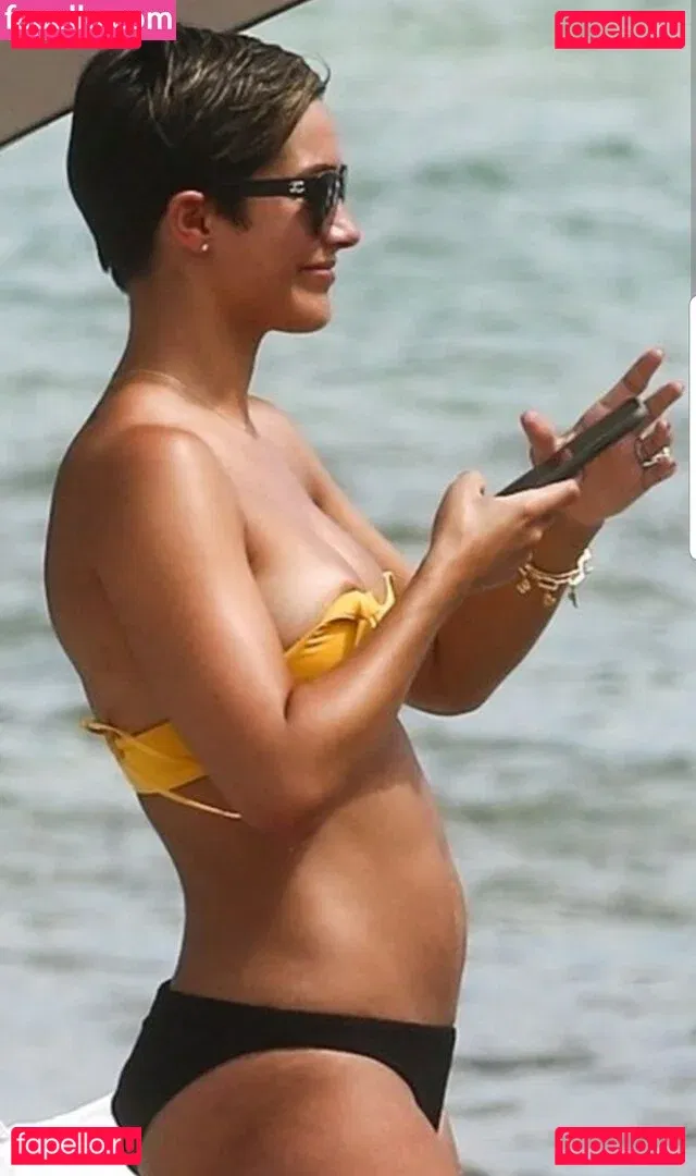Frankie Bridge Onlyfans Photo Gallery 