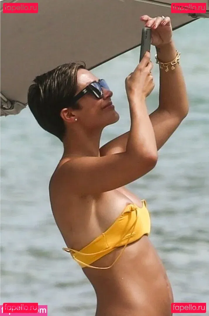 Frankie Bridge Onlyfans Photo Gallery 