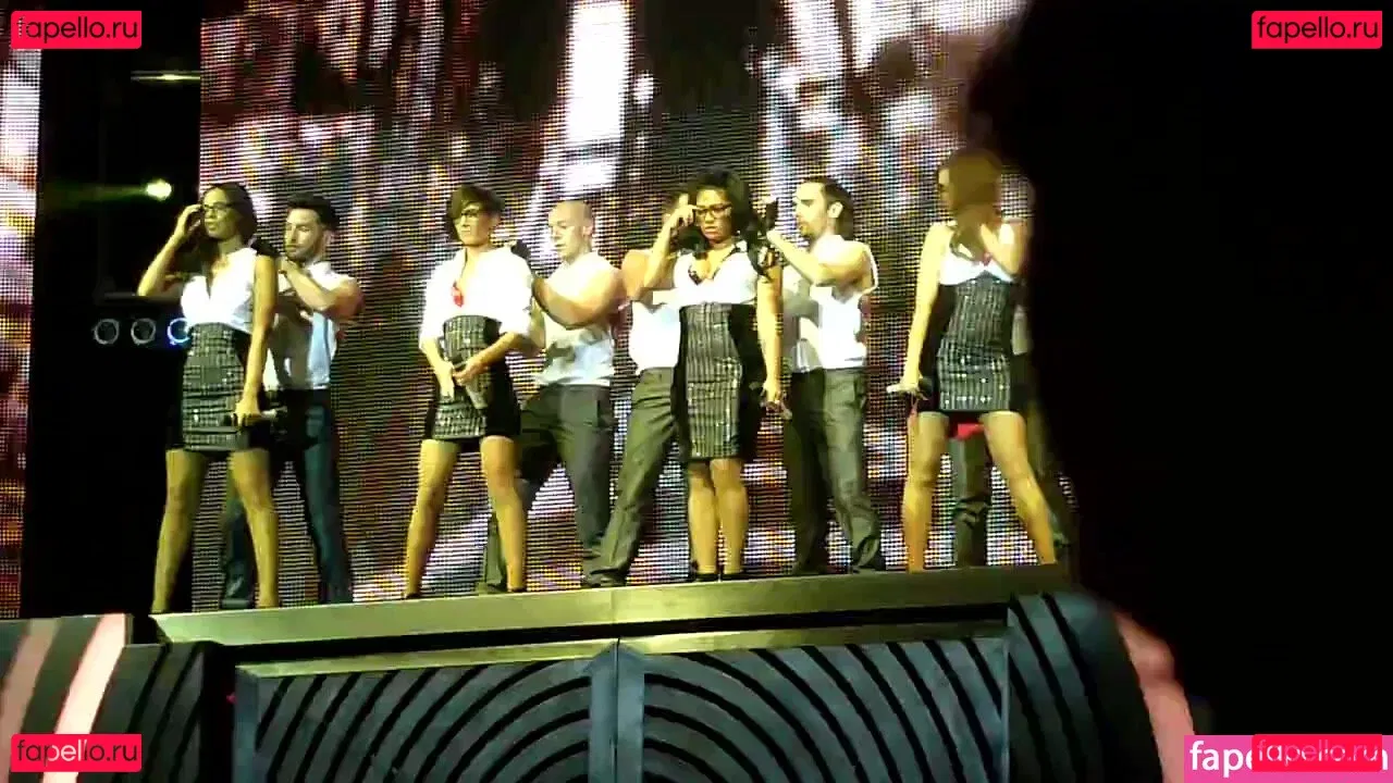 Frankie Bridge Onlyfans Photo Gallery 