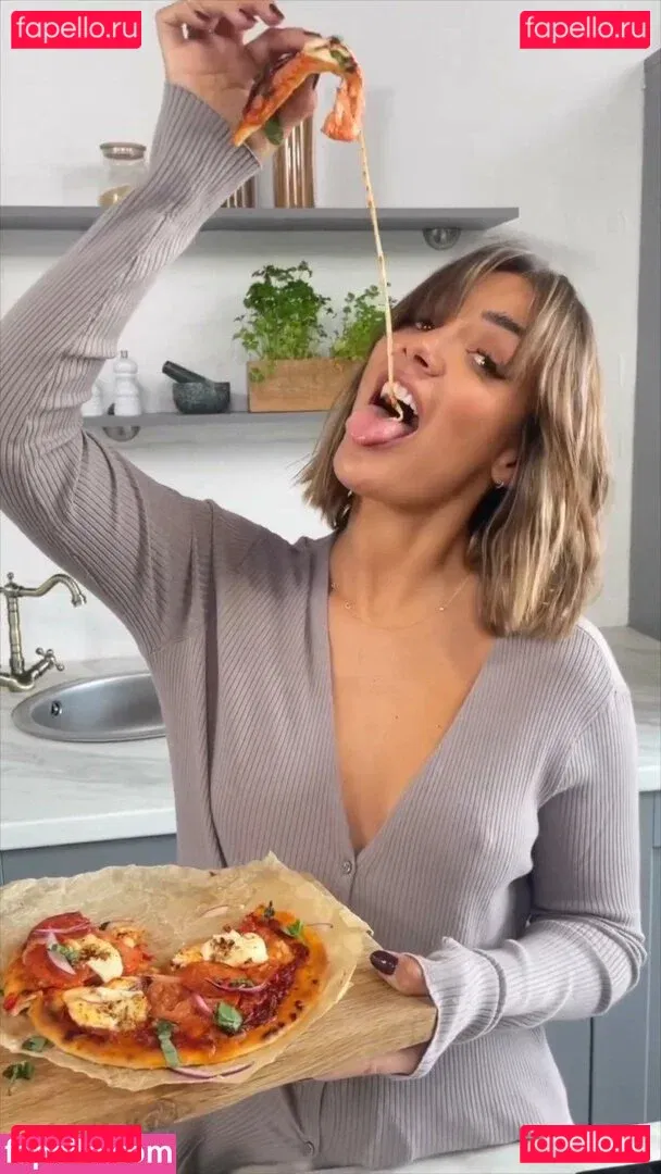 Frankie Bridge Onlyfans Photo Gallery 