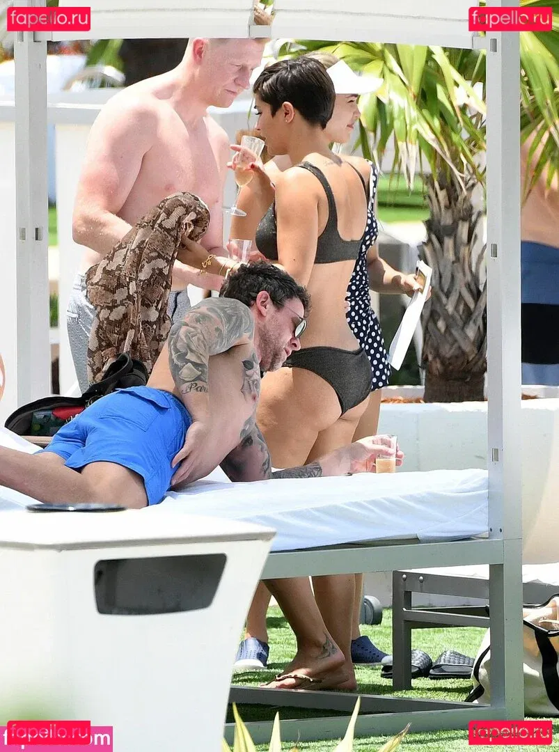 Frankie Bridge Onlyfans Photo Gallery 