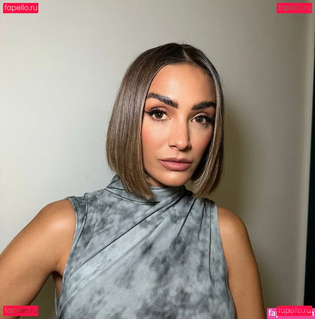 Frankie Bridge Onlyfans Photo Gallery 