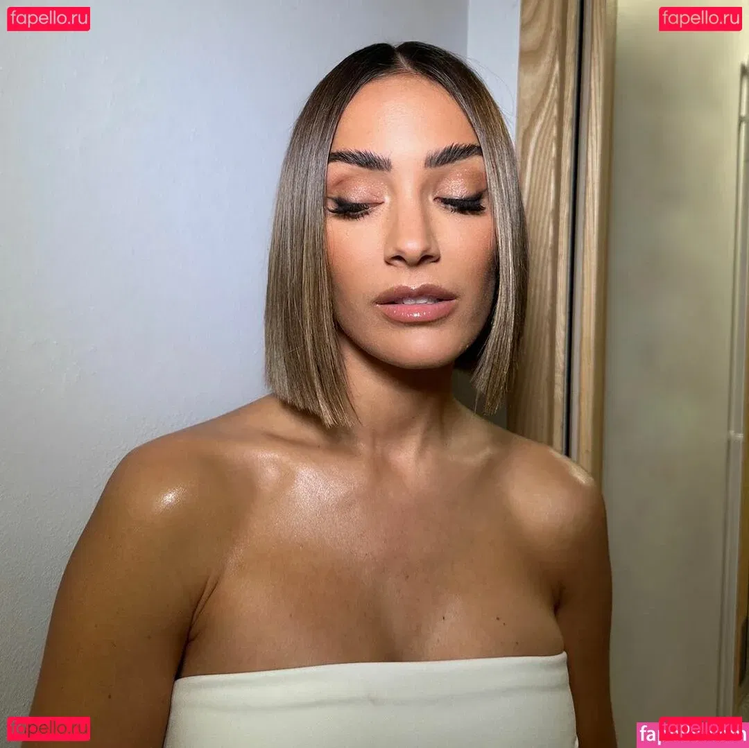 Frankie Bridge Onlyfans Photo Gallery 