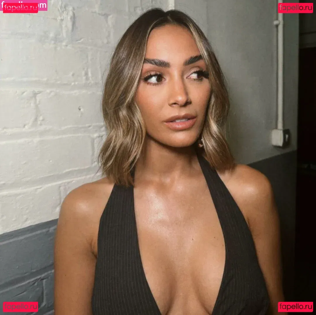 Frankie Bridge Onlyfans Photo Gallery 