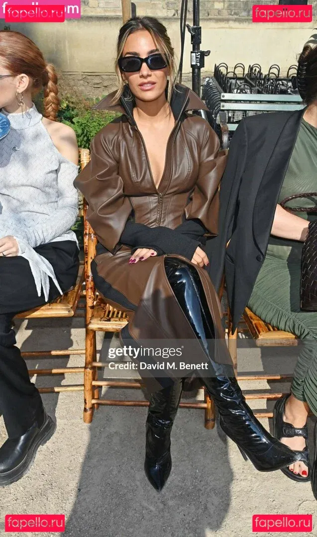 Frankie Bridge Onlyfans Photo Gallery 