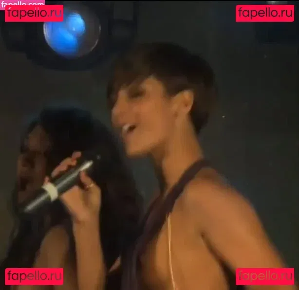 Frankie Bridge Onlyfans Photo Gallery 