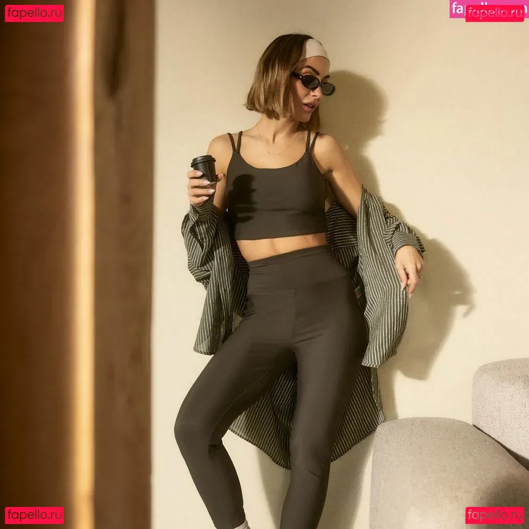 Frankie Bridge Onlyfans Photo Gallery 