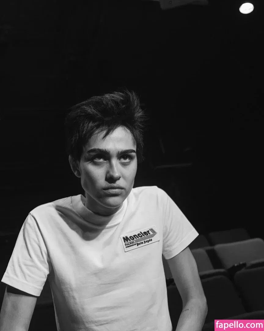 Amelia Gray Hamlin Onlyfans Photo Gallery 