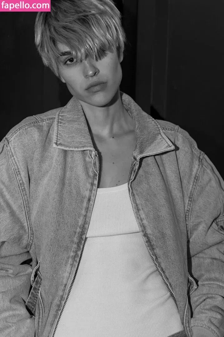 Amelia Gray Hamlin Onlyfans Photo Gallery 