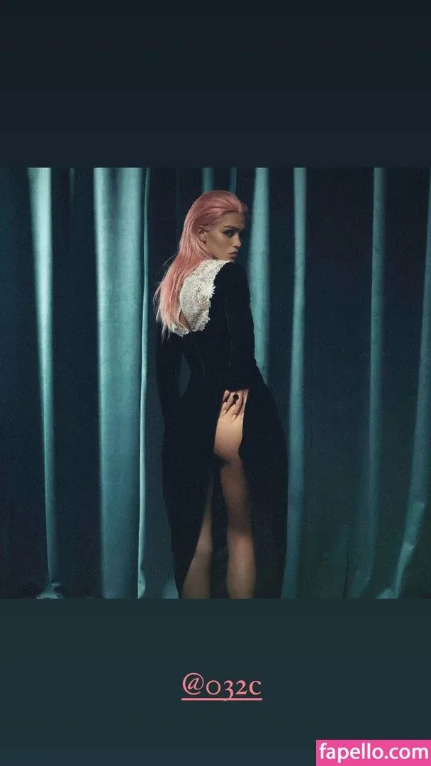 Amelia Gray Hamlin Onlyfans Photo Gallery 