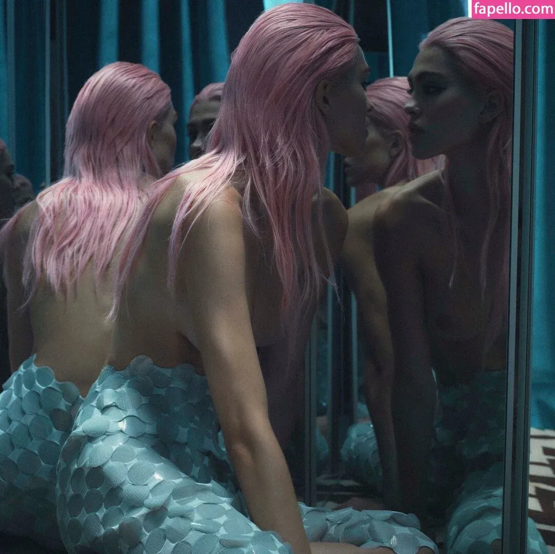 Amelia Gray Hamlin Onlyfans Photo Gallery 