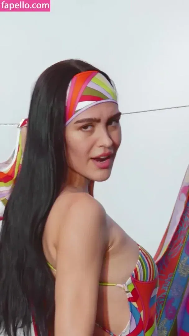 Amelia Gray Hamlin Onlyfans Photo Gallery 