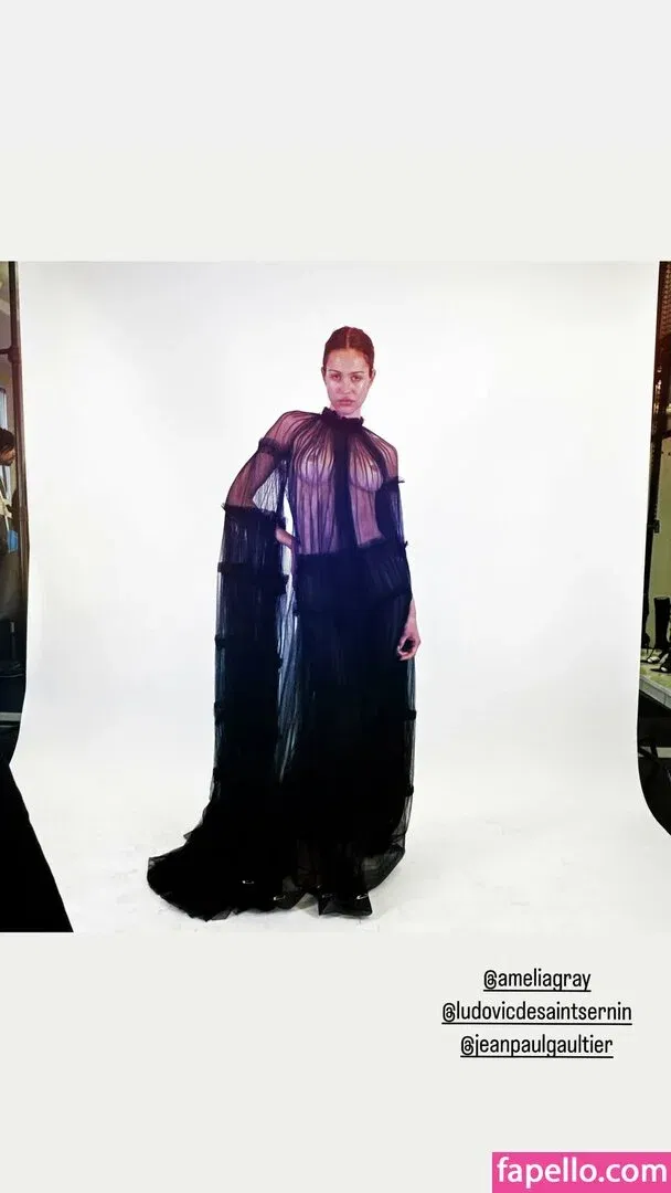 Amelia Gray Hamlin Onlyfans Photo Gallery 