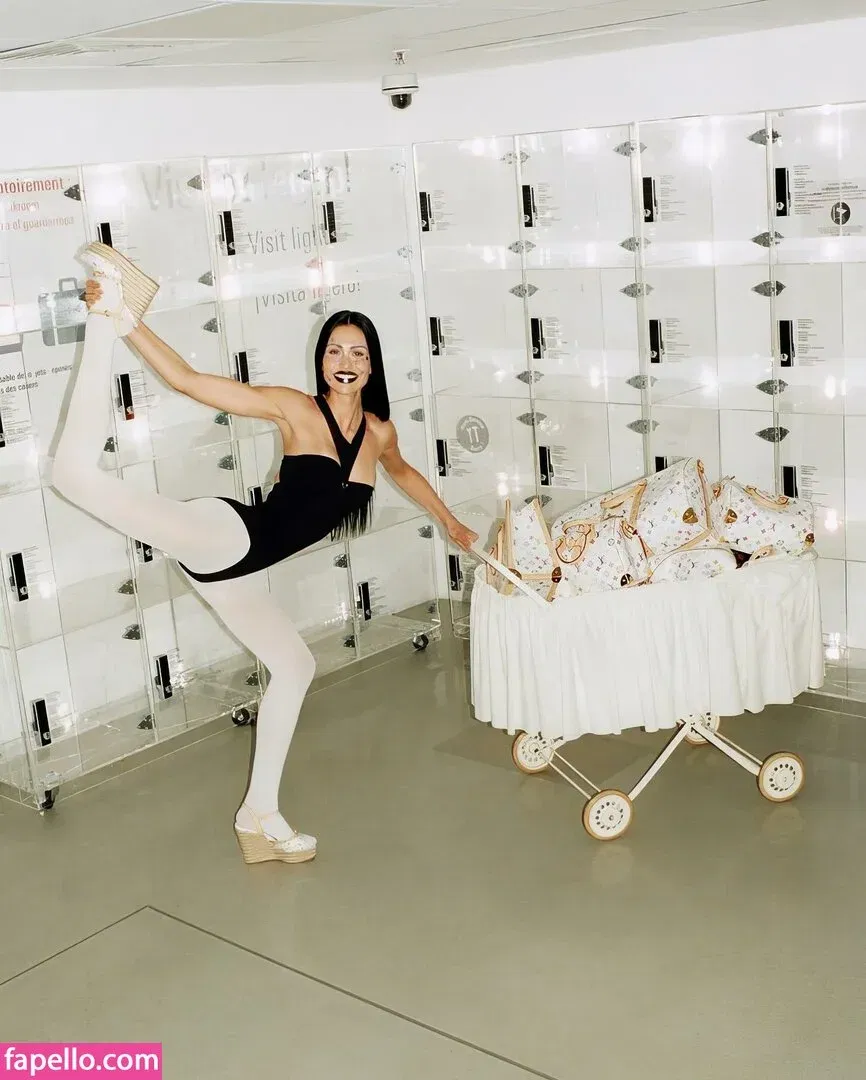 Amelia Gray Hamlin Onlyfans Photo Gallery 