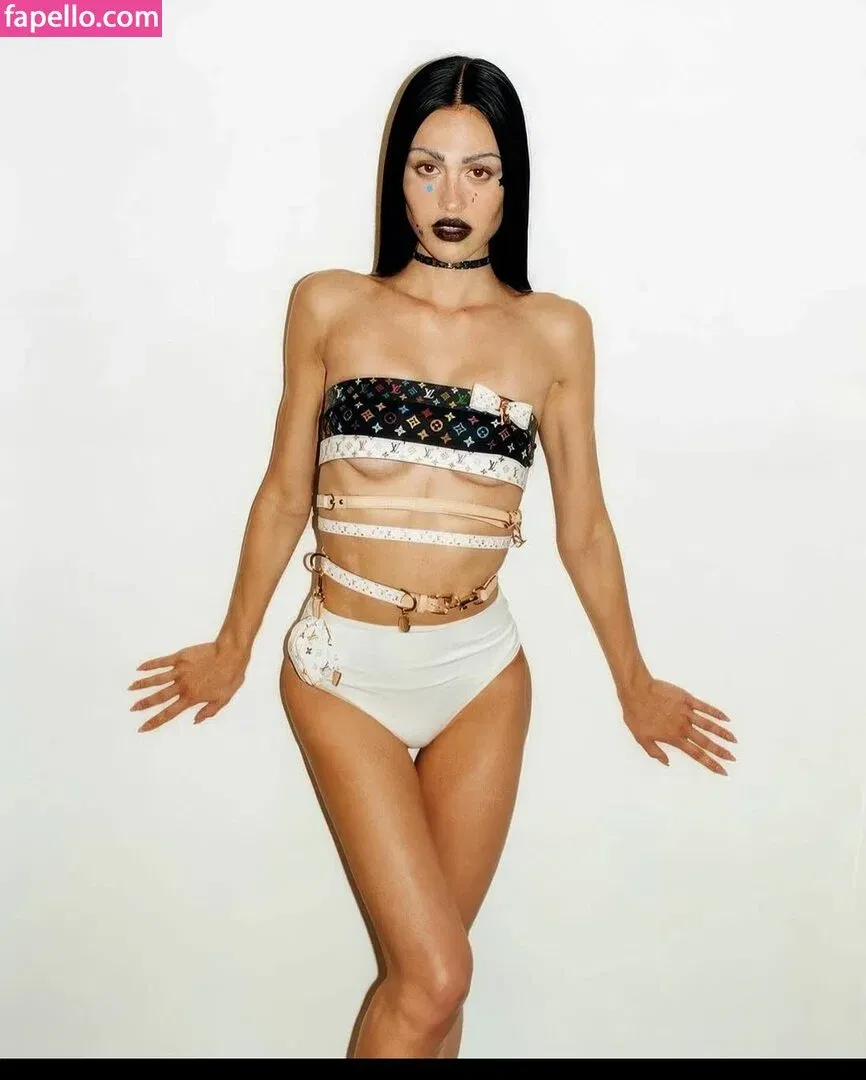 Amelia Gray Hamlin Onlyfans Photo Gallery 