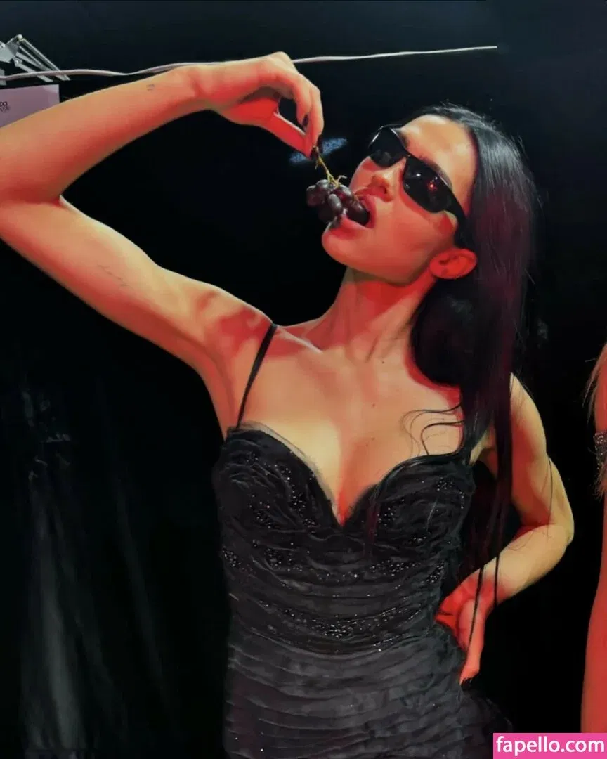 Amelia Gray Hamlin Onlyfans Photo Gallery 