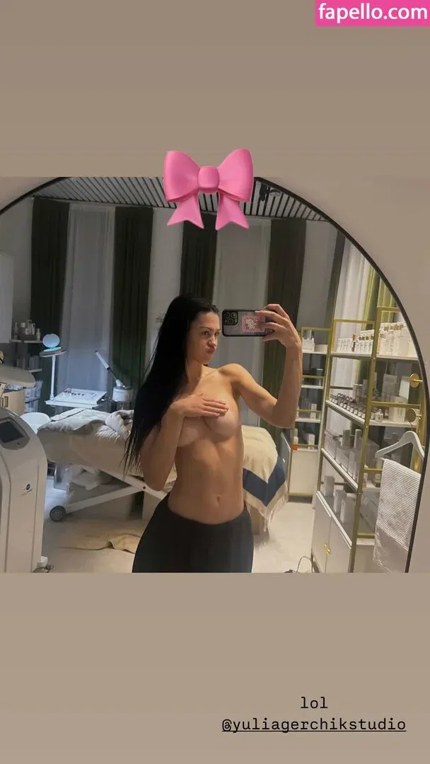 Amelia Gray Hamlin Onlyfans Photo Gallery 