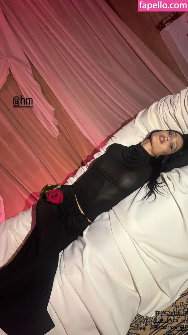 Amelia Gray Hamlin Onlyfans Photo Gallery 