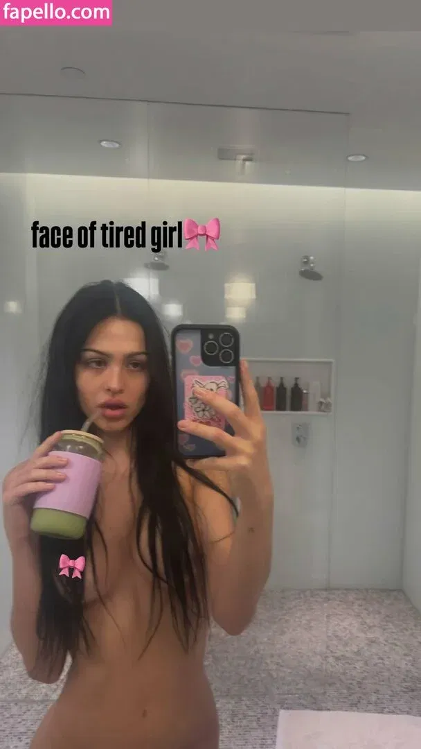 Amelia Gray Hamlin Onlyfans Photo Gallery 