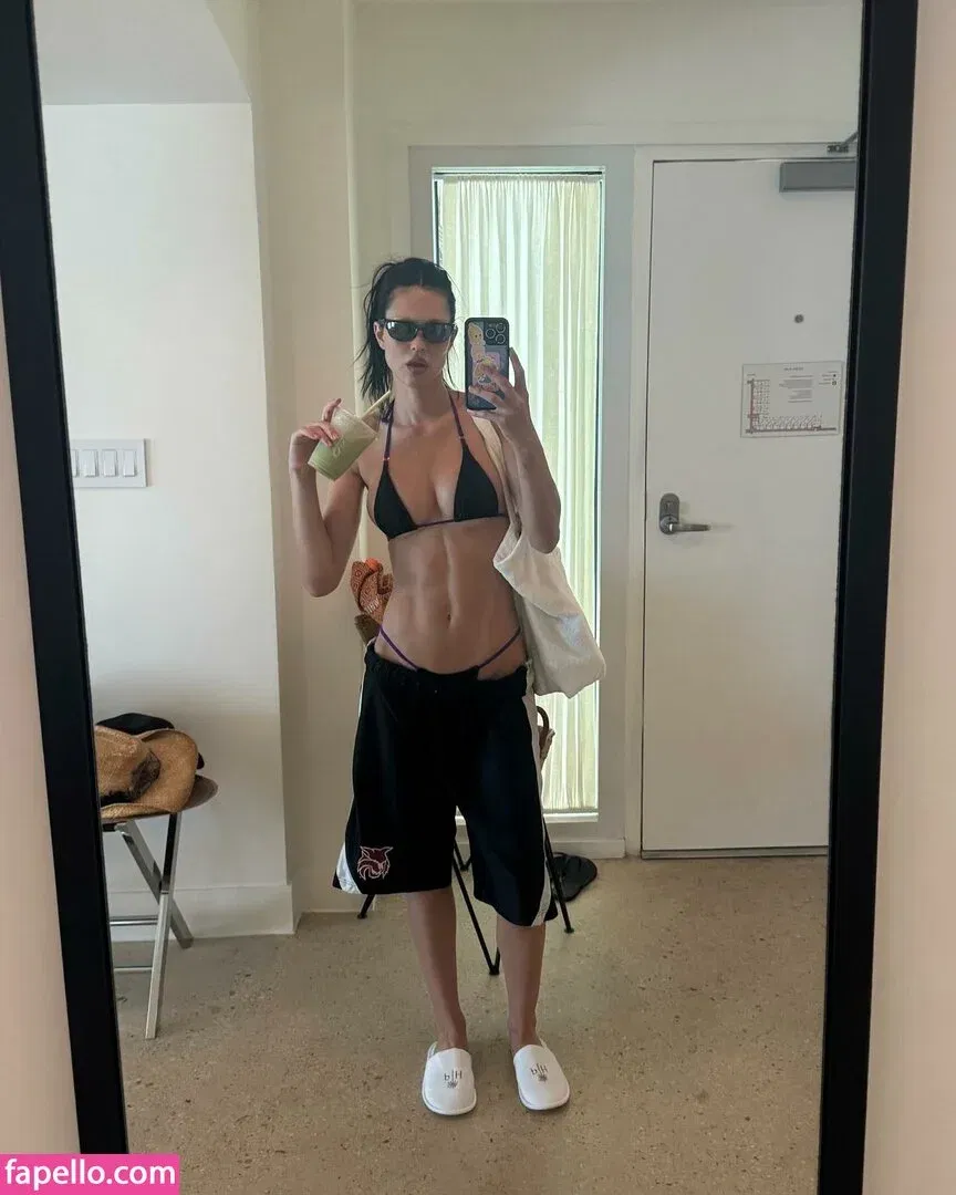 Amelia Gray Hamlin Onlyfans Photo Gallery 