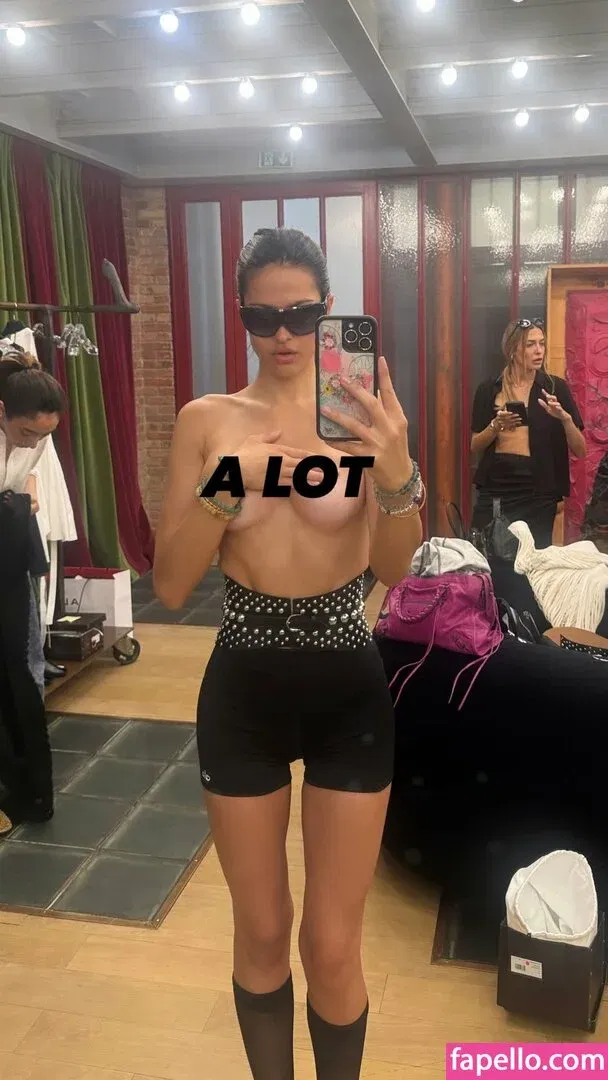 Amelia Gray Hamlin Onlyfans Photo Gallery 