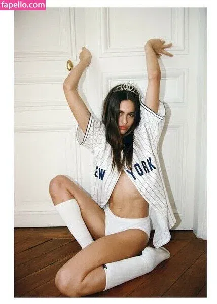 Amelia Gray Hamlin Onlyfans Photo Gallery 