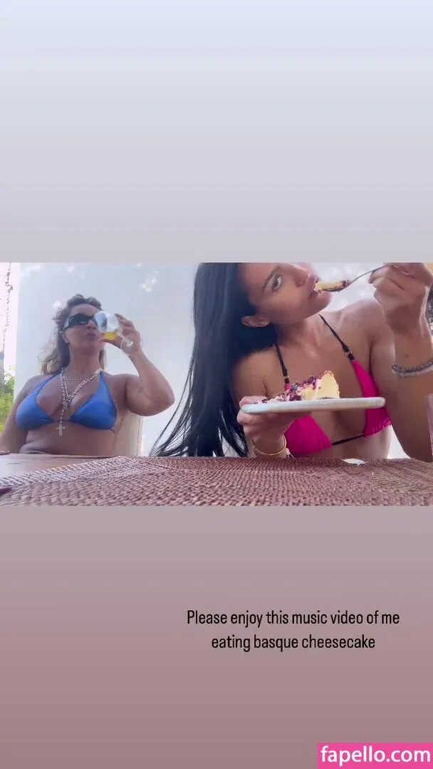 Amelia Gray Hamlin Onlyfans Photo Gallery 