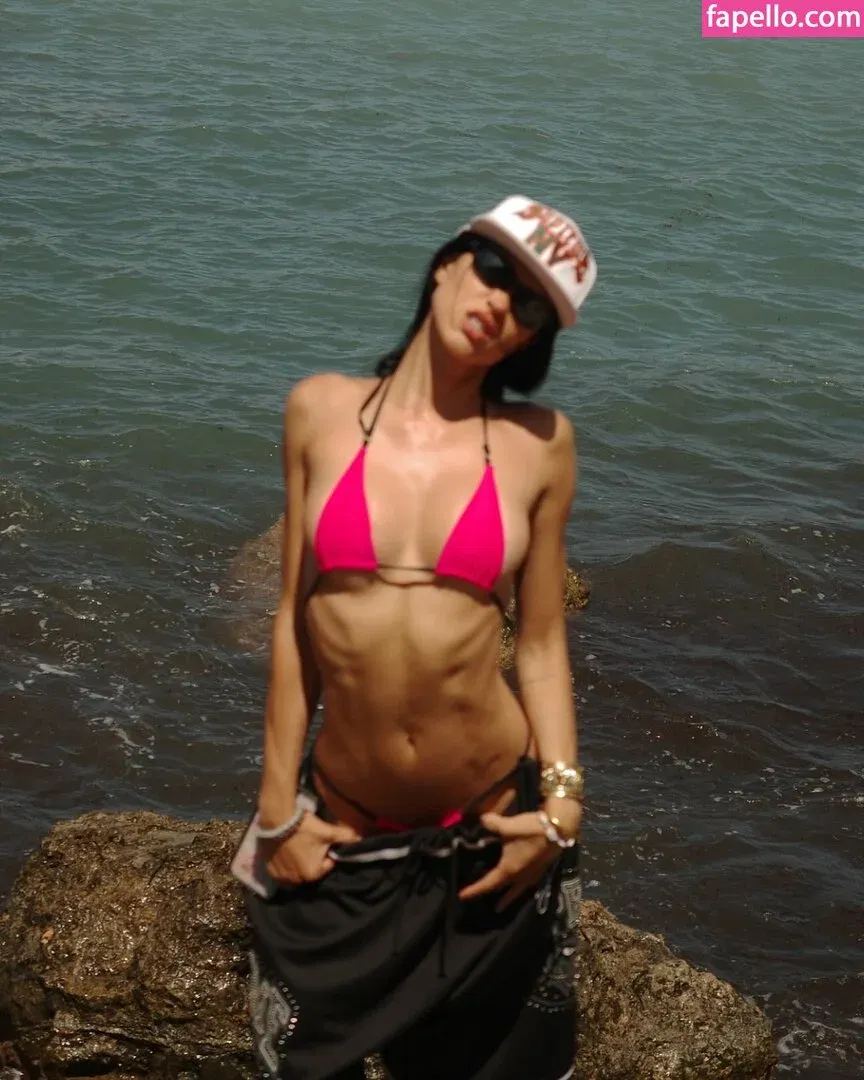 Amelia Gray Hamlin Onlyfans Photo Gallery 