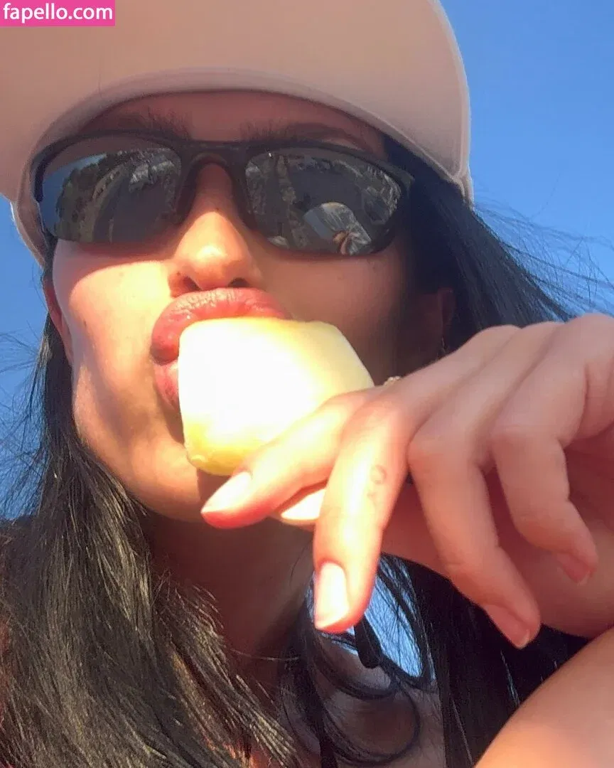 Amelia Gray Hamlin Onlyfans Photo Gallery 