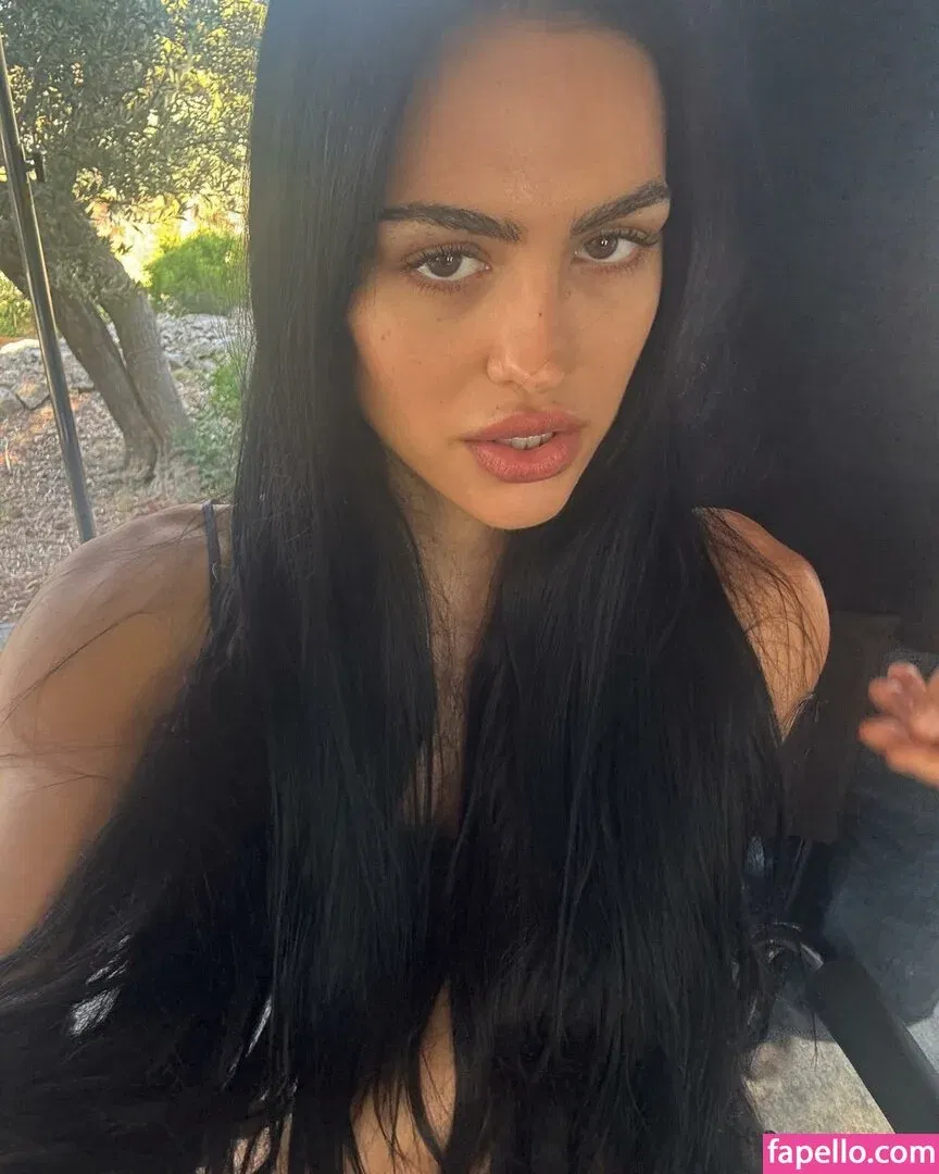 Amelia Gray Hamlin Onlyfans Photo Gallery 