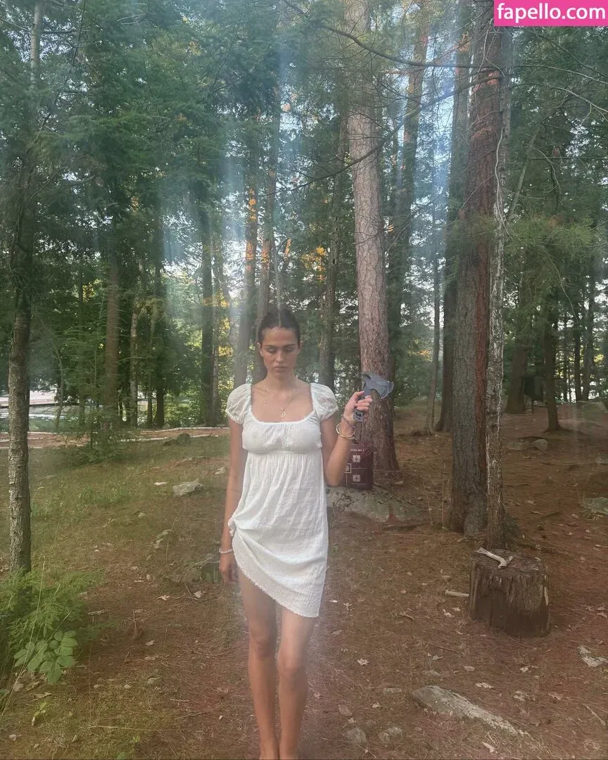 Amelia Gray Hamlin Onlyfans Photo Gallery 