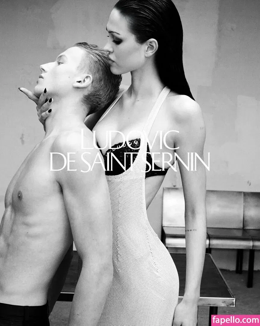 Amelia Gray Hamlin Onlyfans Photo Gallery 