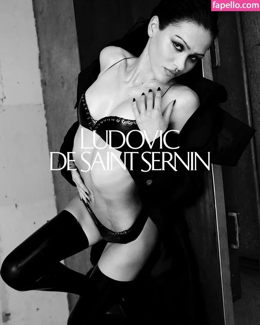 Amelia Gray Hamlin Onlyfans Photo Gallery 