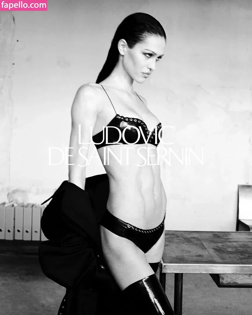 Amelia Gray Hamlin Onlyfans Photo Gallery 